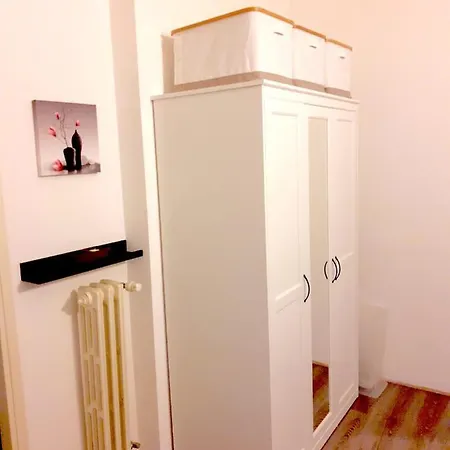 Ampio Monolocale Comodo A Servizi E Trasporti Appartement *